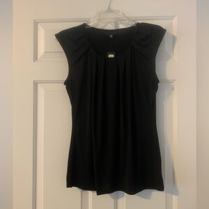 Ladies Worthington Semi-Dressy Sleeveless Tank Top.